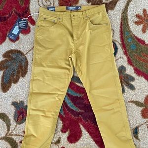 Men’s mountain khaki pants